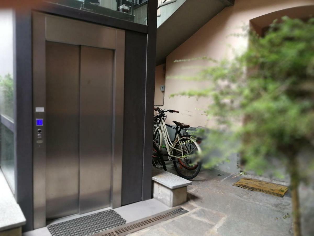 Appartamento Nel Centro Storico Di Aosta Con Vista Sui Ghiacciai Exteriör bild